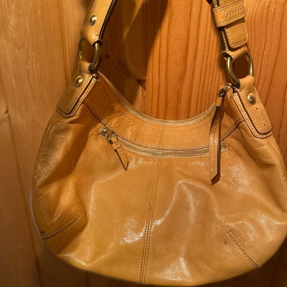 Coach Handbags - Vintage hobo Coach purse